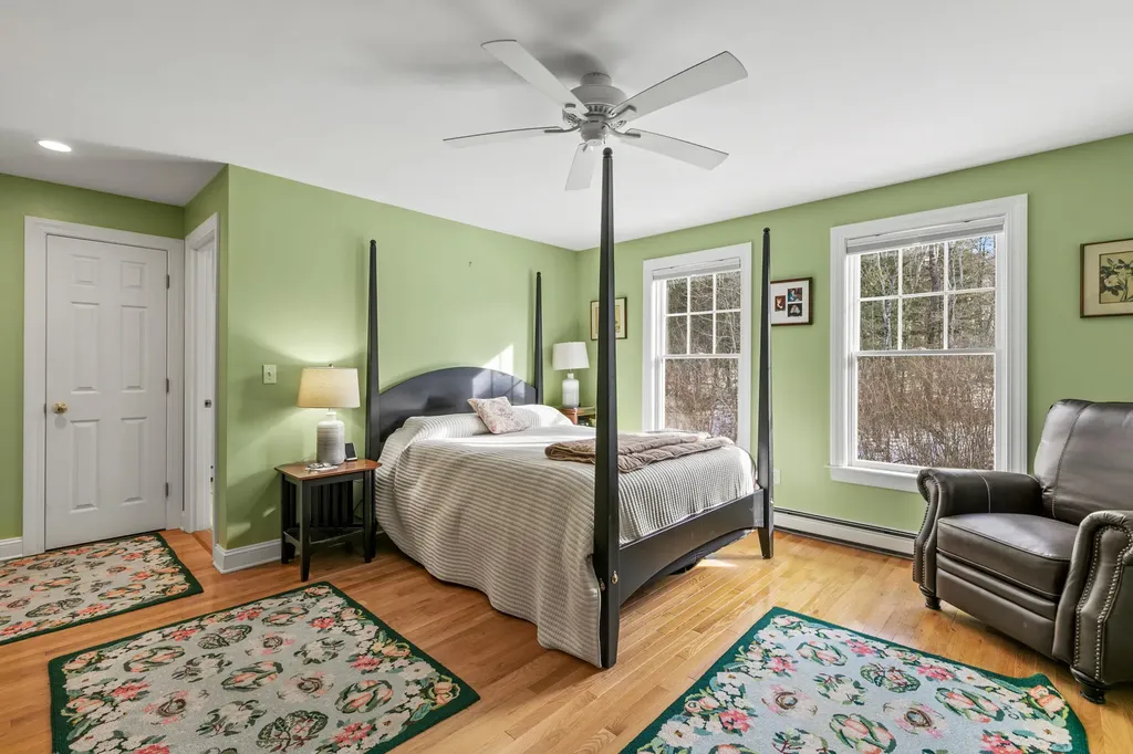 9 Gables Drive Yarmouth ME 04096