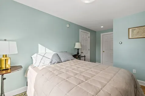 9 Gables Drive Yarmouth ME 04096