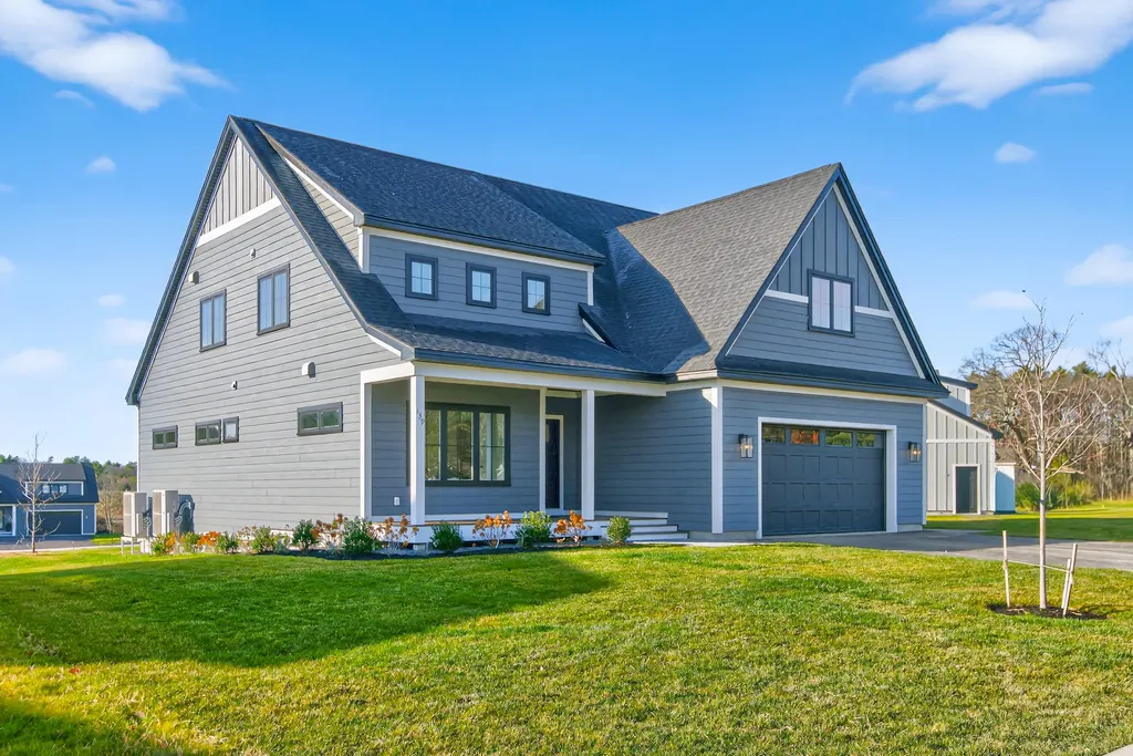 134 Owl's Nest Road Portland ME 04102