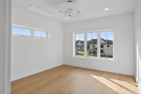 134 Owl's Nest Road Portland ME 04102