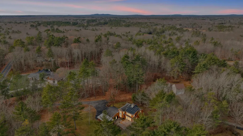 59 Webber Hill Road Kennebunk ME 04043