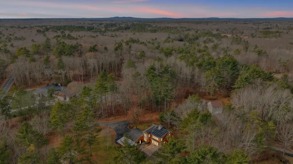 59 Webber Hill Road Kennebunk ME 04043