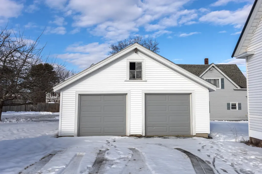 543 Main Street Old Town ME 04468