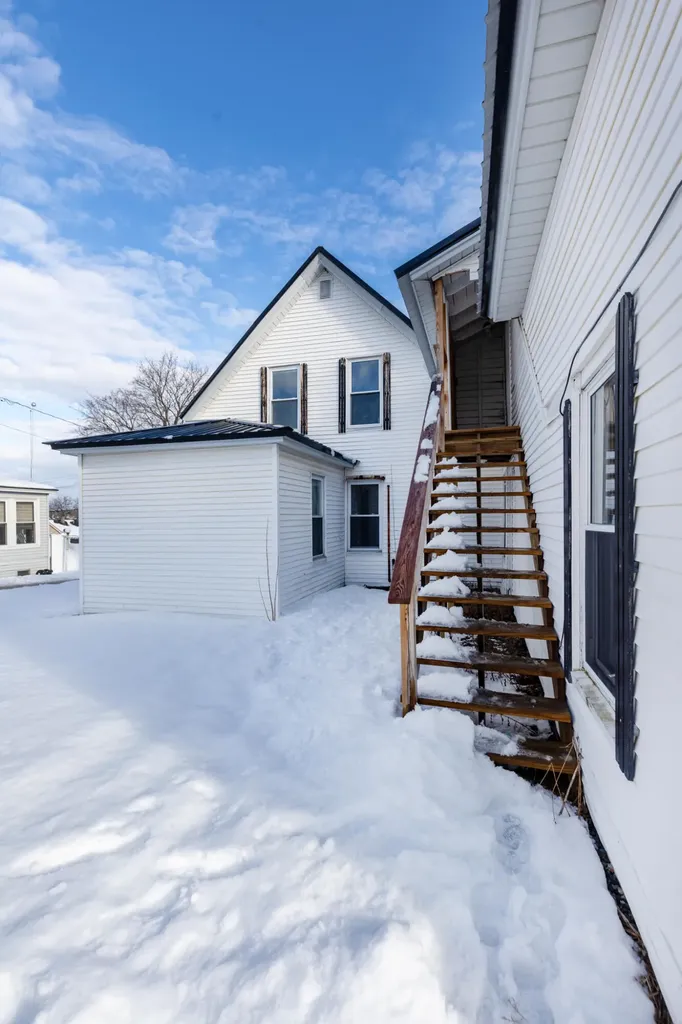 543 Main Street Old Town ME 04468