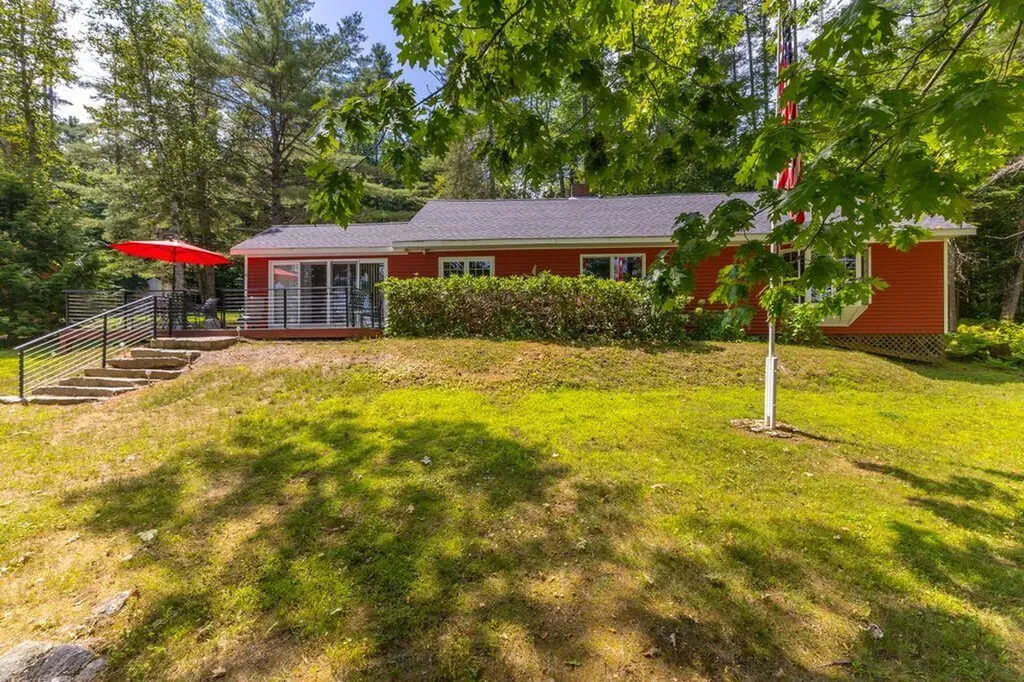 21 Wood Duck Way Norway ME 04268