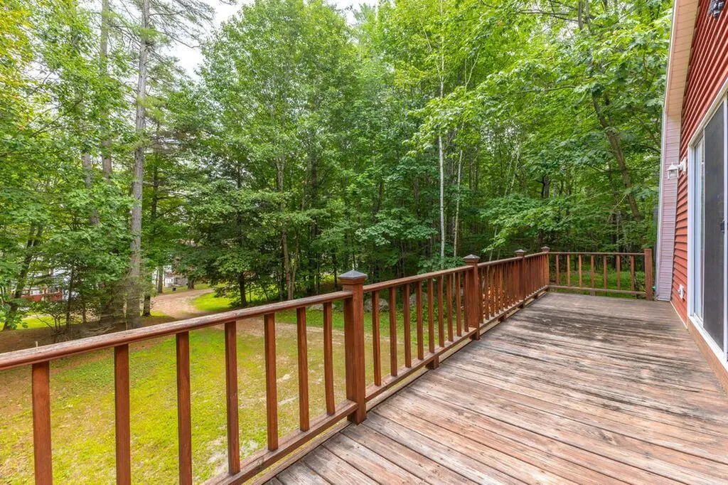 21 Wood Duck Way Norway ME 04268