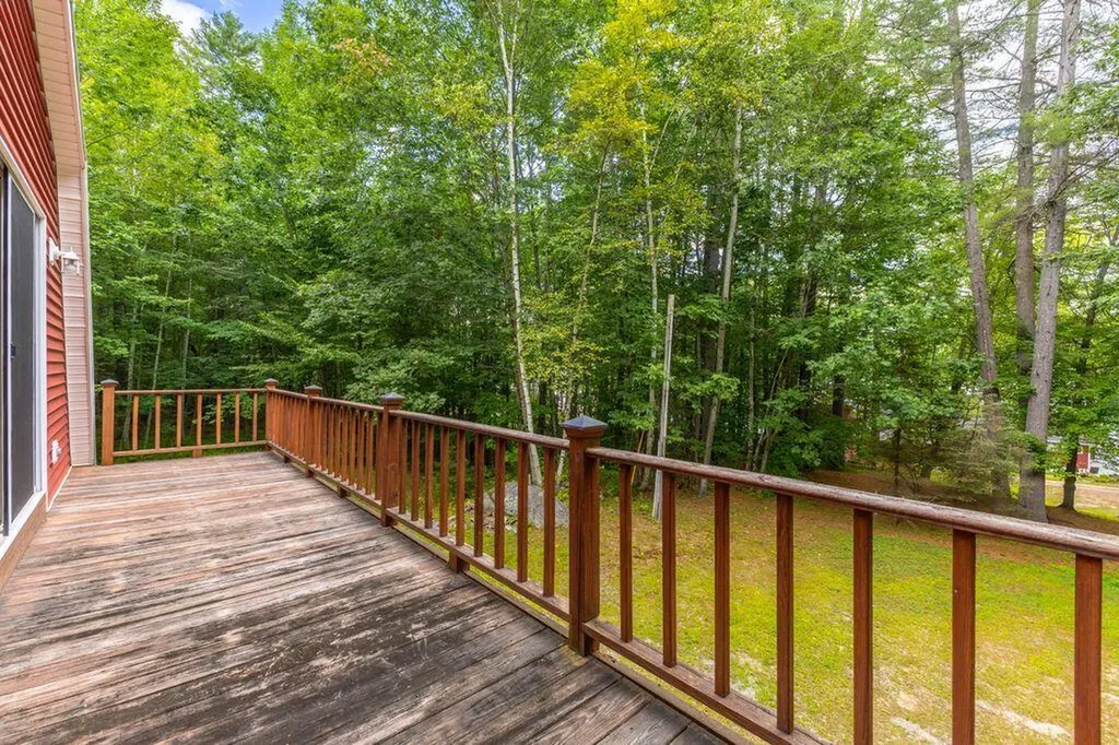 21 Wood Duck Way Norway ME 04268