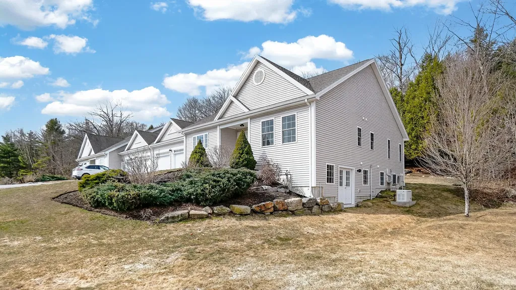 24 Hazel Lane North Yarmouth ME 04097