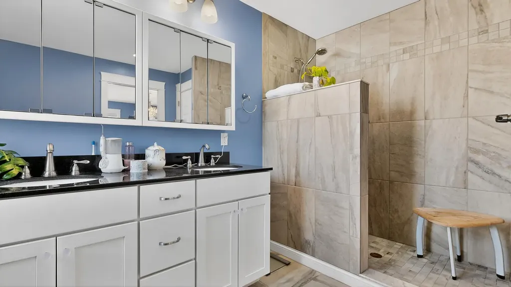 24 Hazel Lane North Yarmouth ME 04097