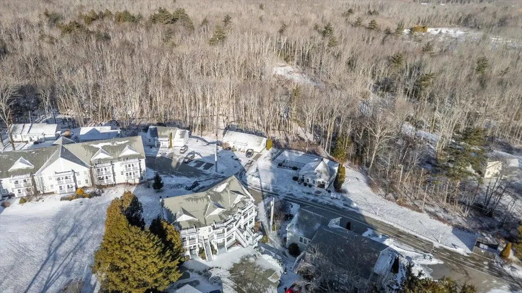 15 Hilltop Drive Rockport ME 04856
