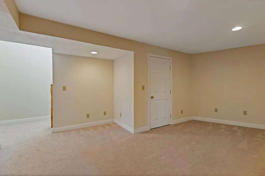 1 S Ridge Drive Winslow ME 04901