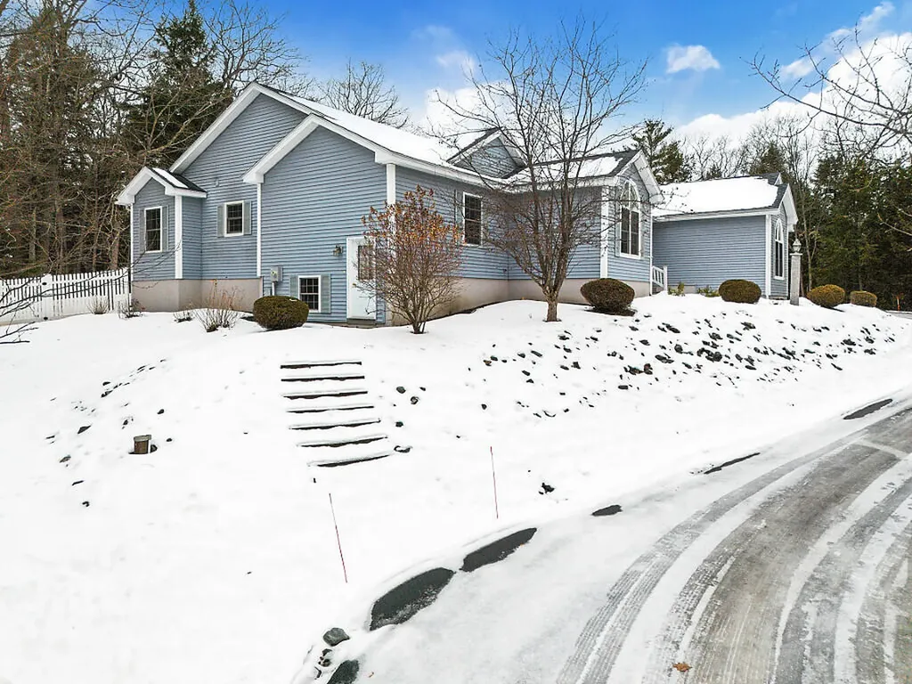 1 S Ridge Drive Winslow ME 04901