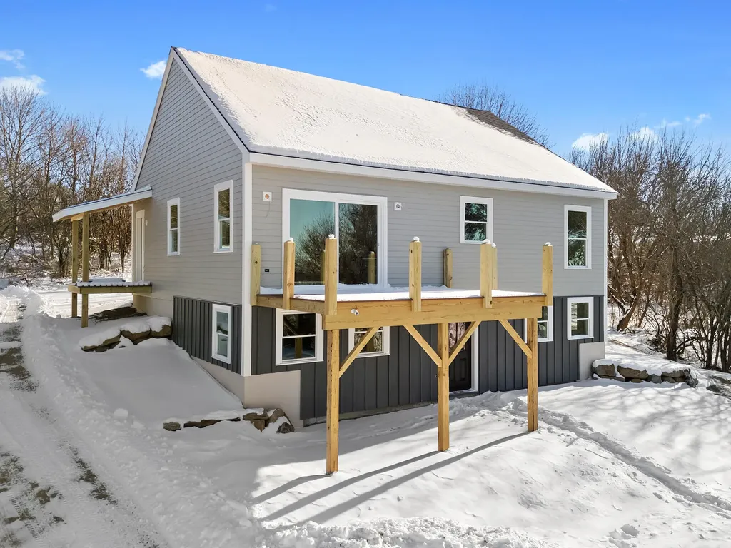 331 Limerock Street Rockland ME 04841