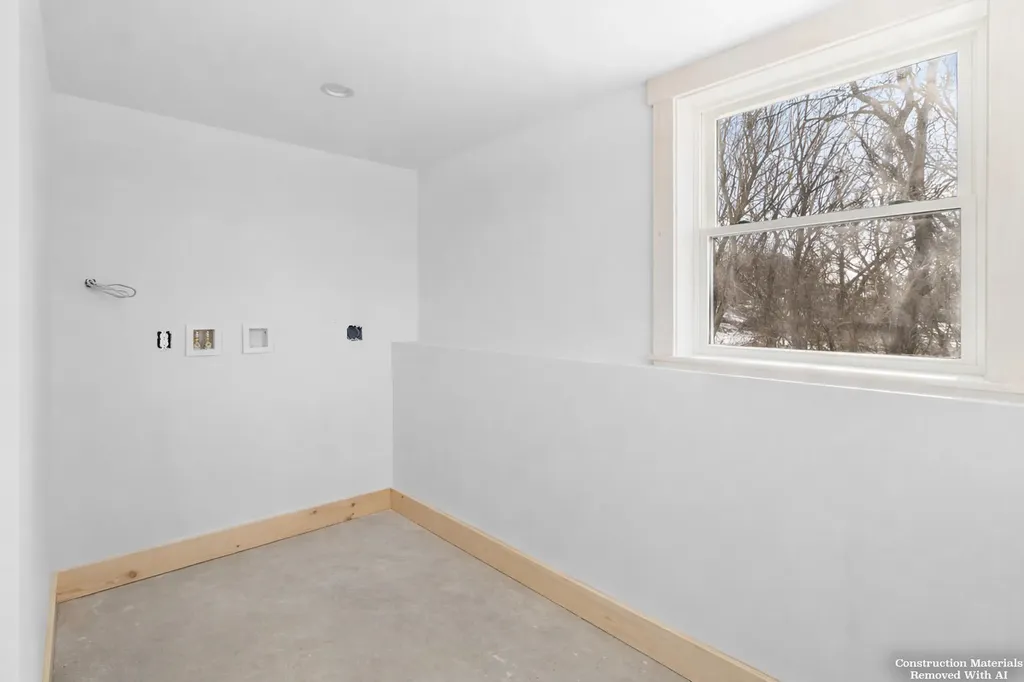 331 Limerock Street Rockland ME 04841