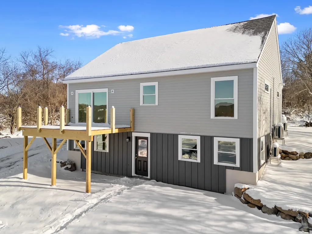 331 Limerock Street Rockland ME 04841