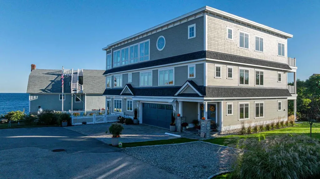 7 Nubble Point York ME 03909