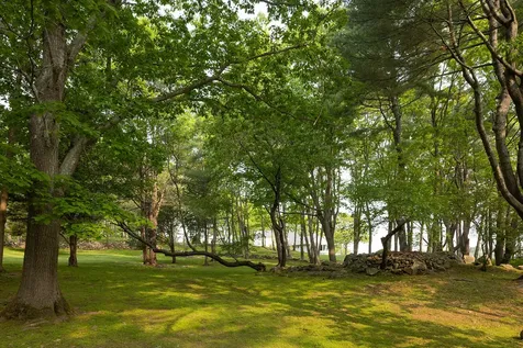 4 Ice House Point York ME 03909