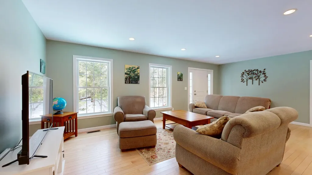 141 Bradbury Road Lewiston ME 04240