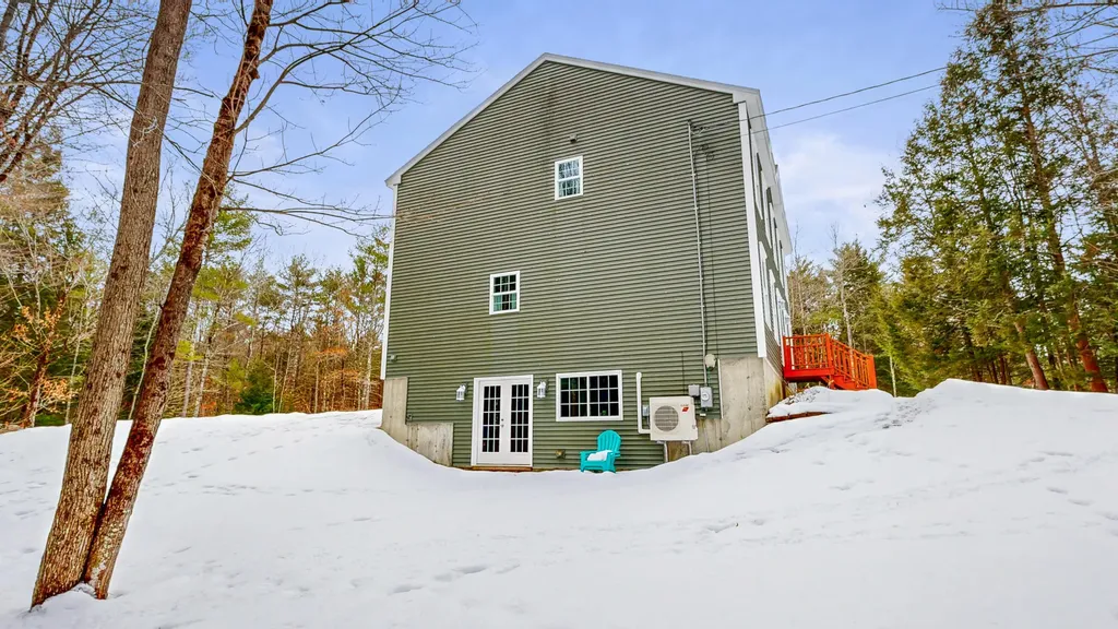 141 Bradbury Road Lewiston ME 04240