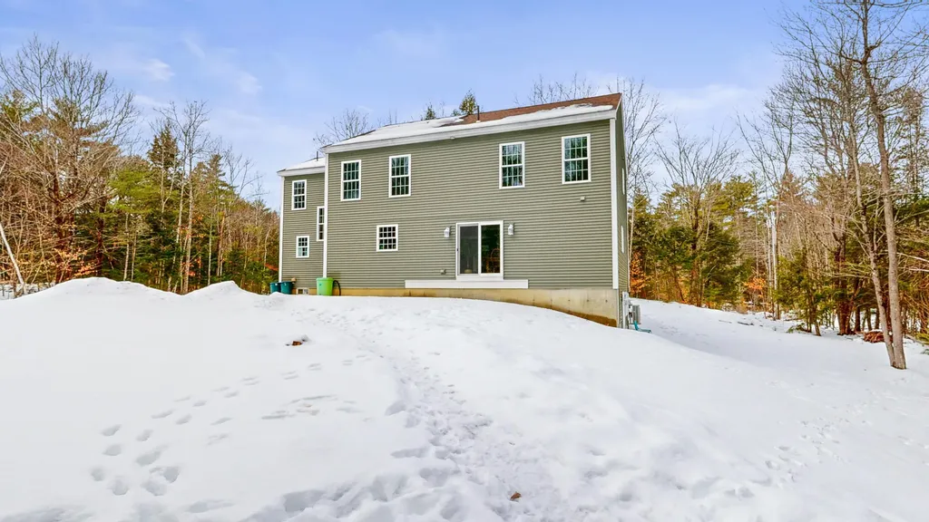 141 Bradbury Road Lewiston ME 04240