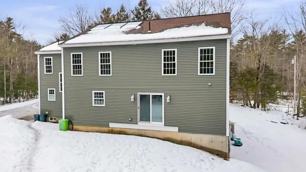 141 Bradbury Road Lewiston ME 04240