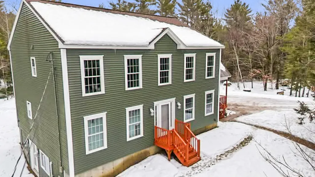 141 Bradbury Road Lewiston ME 04240