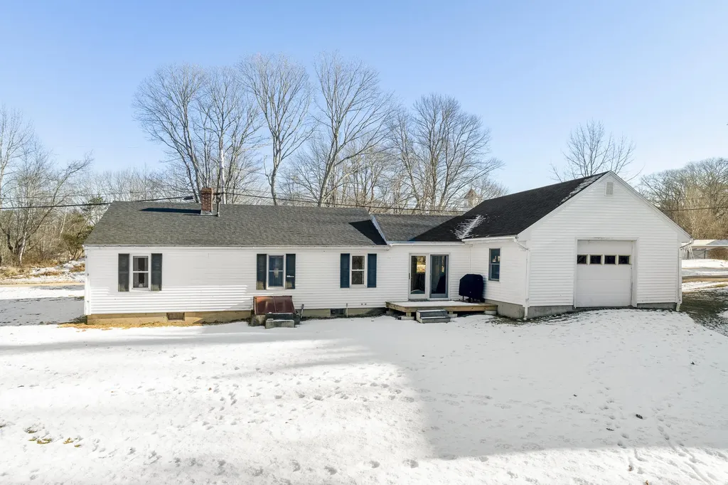 16 E Neck Road Nobleboro ME 04555