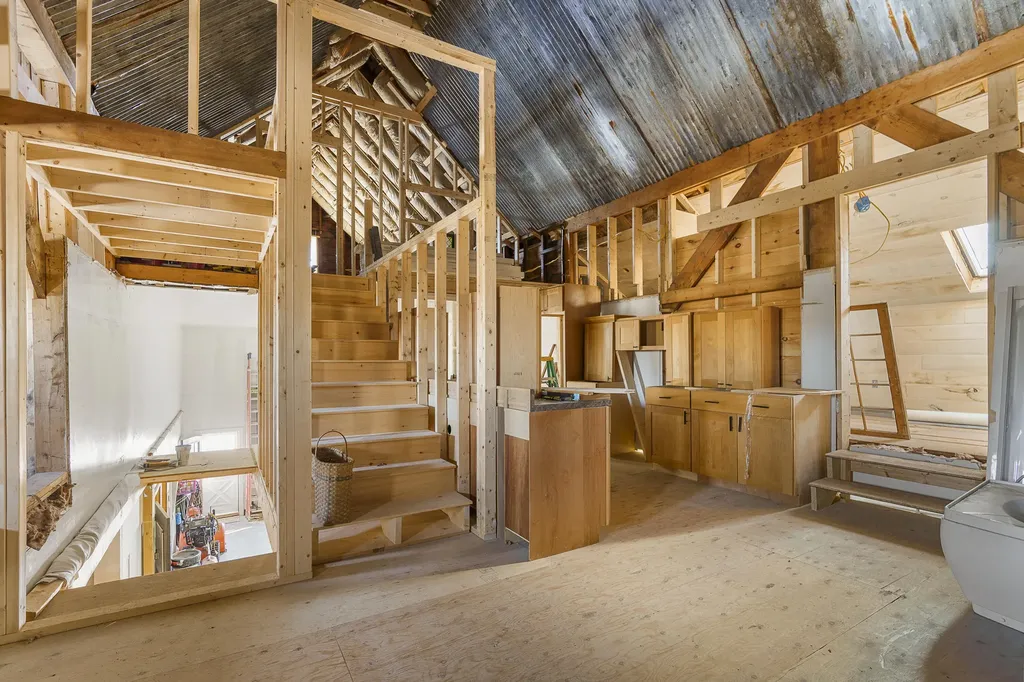 16 E Neck Road Nobleboro ME 04555
