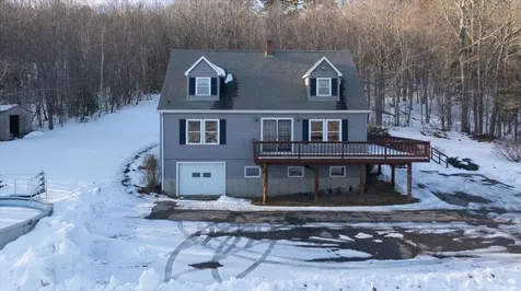 156 Lakeshore Drive Leeds ME 04263