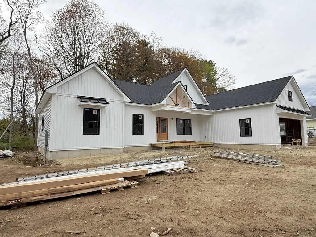 3 Walker Drive Saco ME 04072