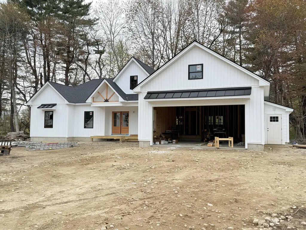 3 Walker Drive Saco ME 04072