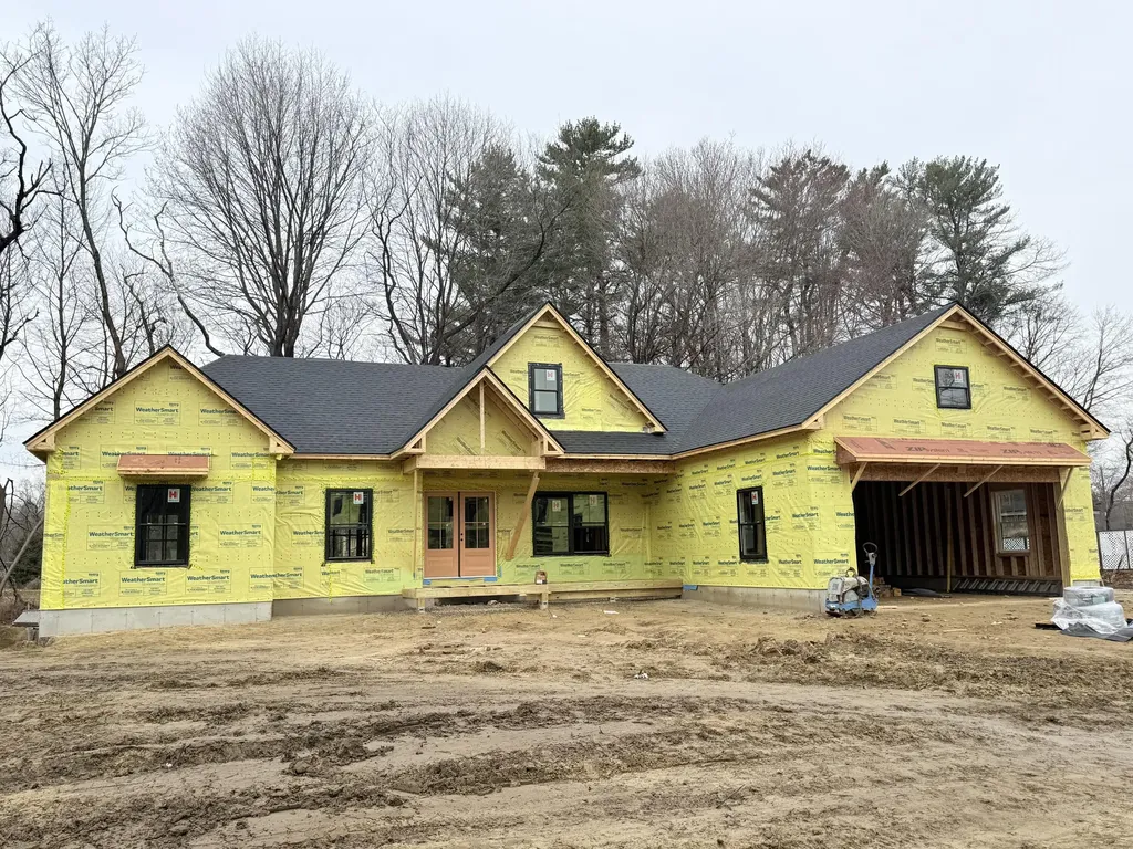 3 Walker Drive Saco ME 04072
