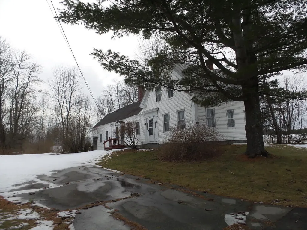 323 Neck Road Benton ME 04901