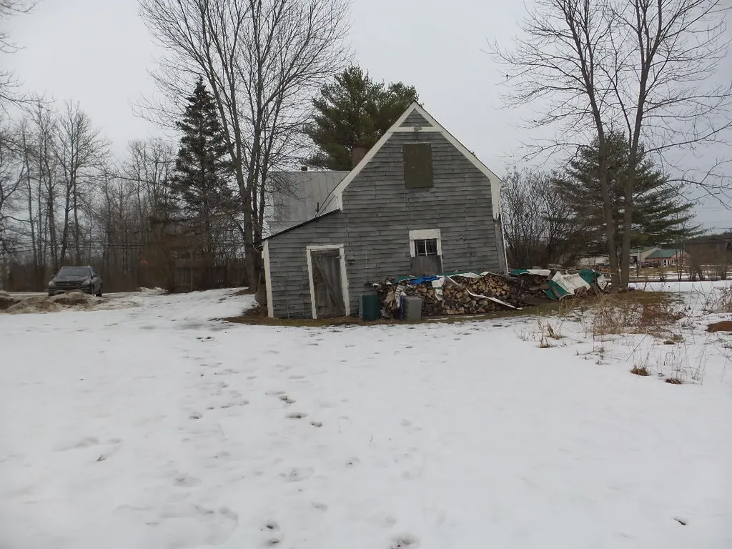 323 Neck Road Benton ME 04901
