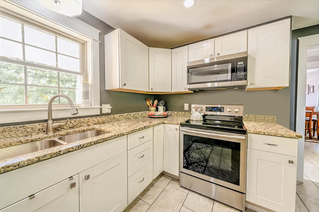 304 N Main Road N Hampden ME 04444