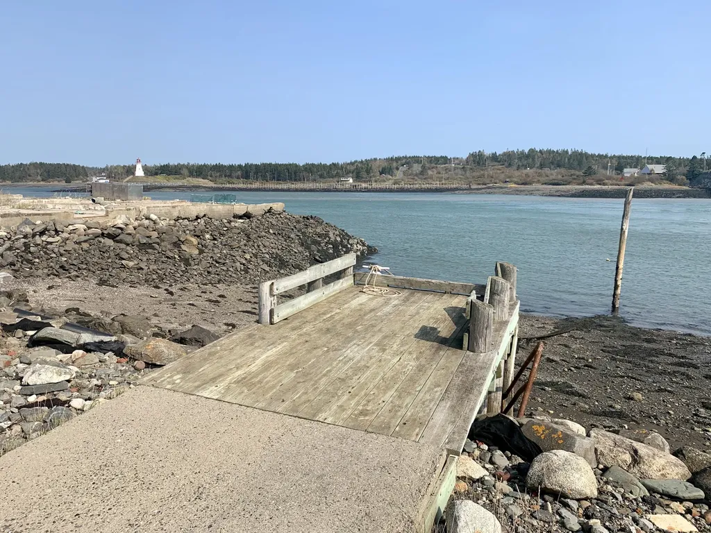 72 Water Street Lubec ME 04652