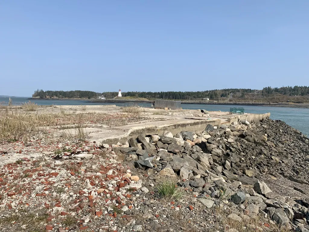 72 Water Street Lubec ME 04652