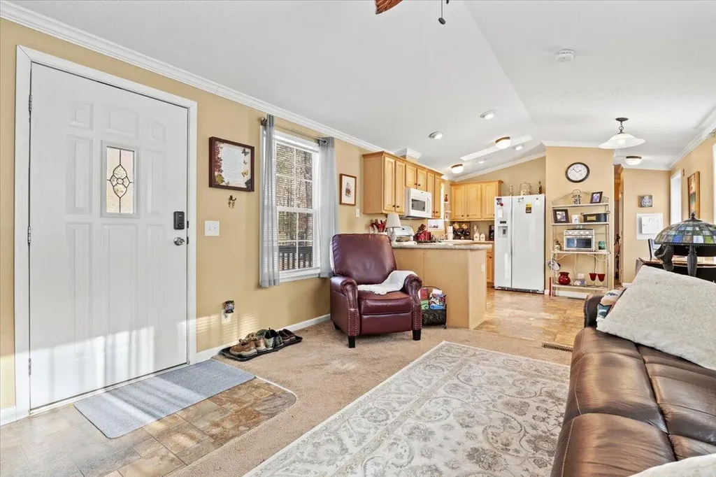 72 Golden Era Circle Alfred ME 04002