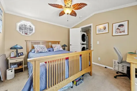 72 Golden Era Circle Alfred ME 04002
