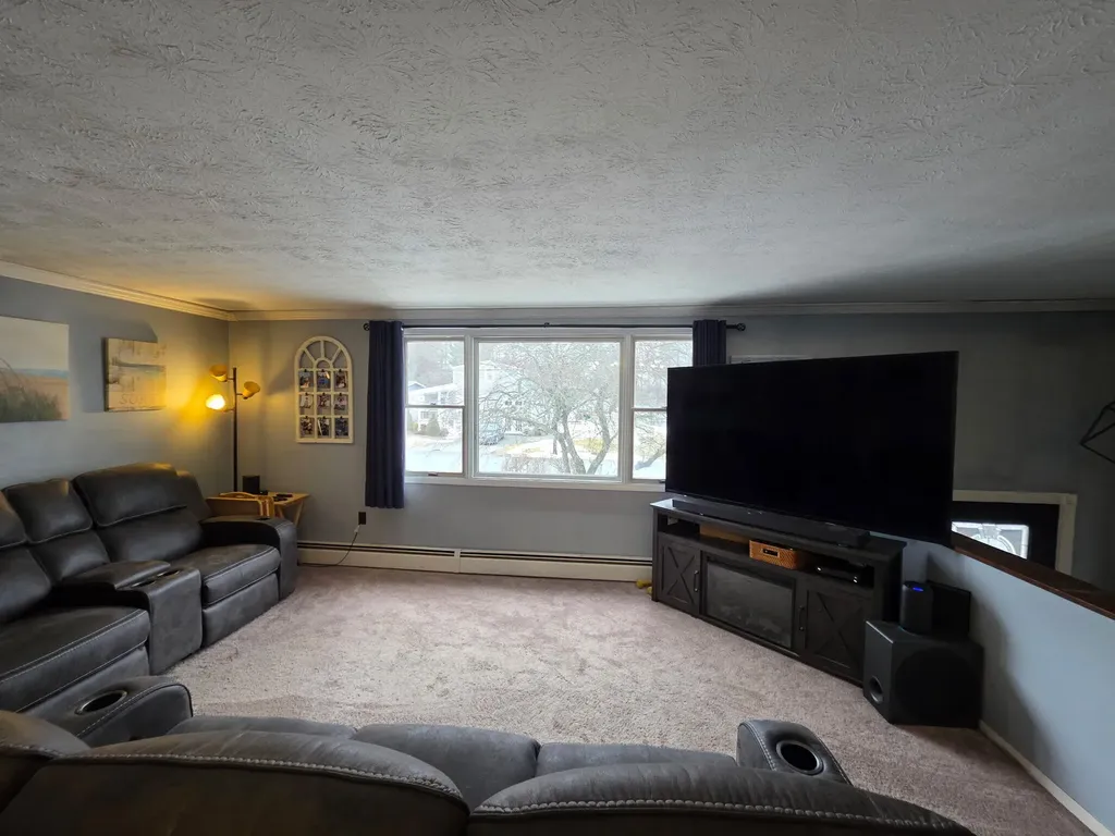 6 Lina Avenue Saco ME 04072