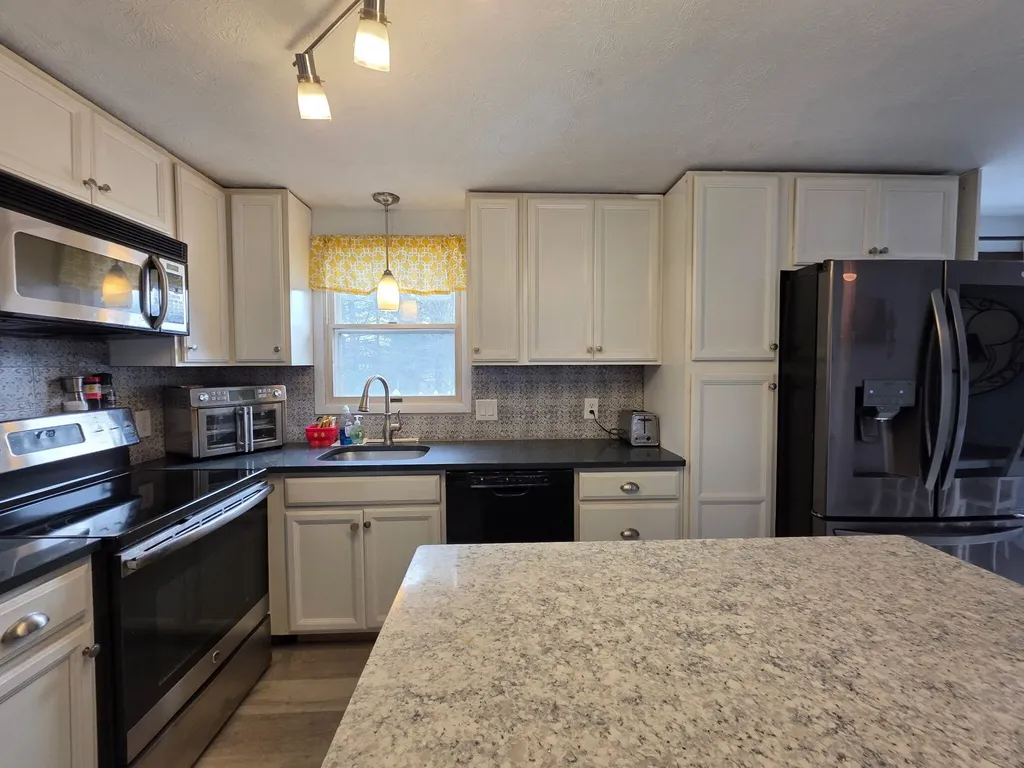 6 Lina Avenue Saco ME 04072