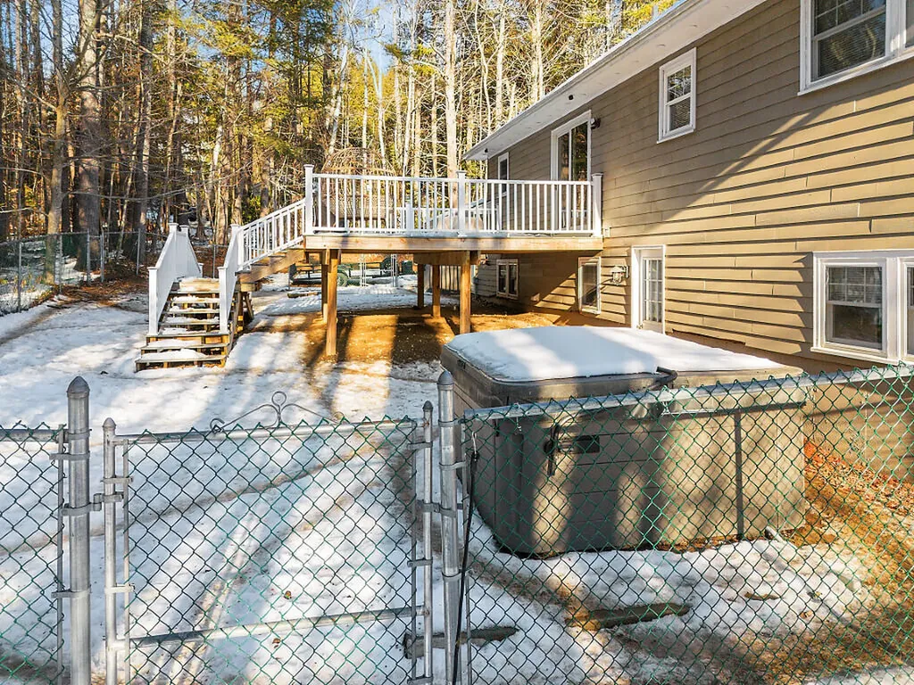 50 Country Club Road Manchester ME 04351