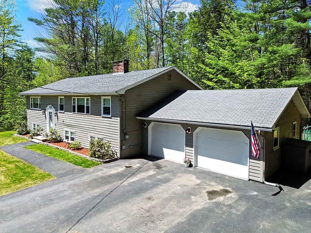 50 Country Club Road Manchester ME 04351