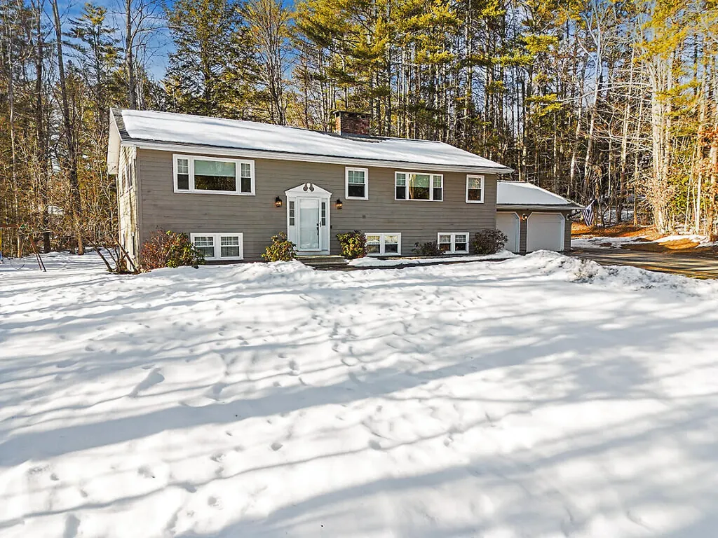50 Country Club Road Manchester ME 04351
