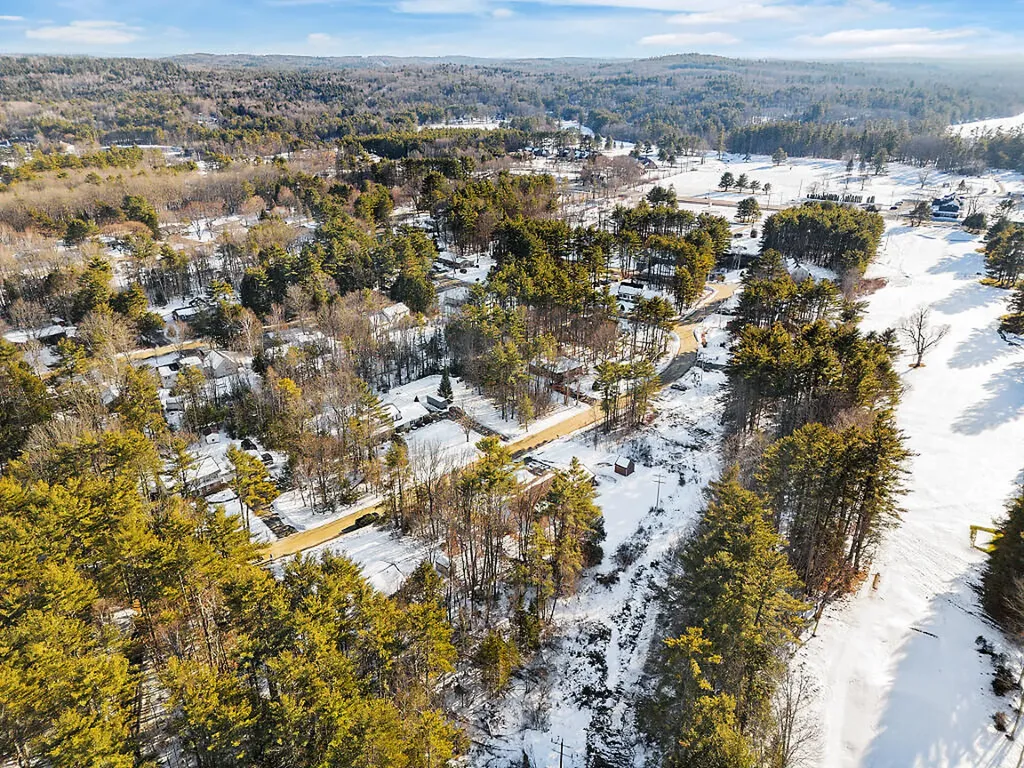 50 Country Club Road Manchester ME 04351