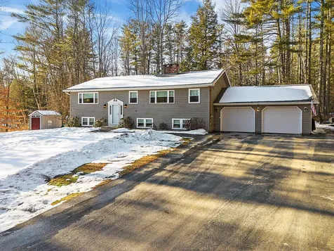 50 Country Club Road Manchester ME 04351