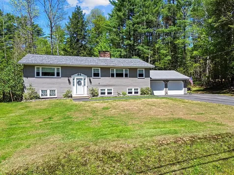 50 Country Club Road Manchester ME 04351