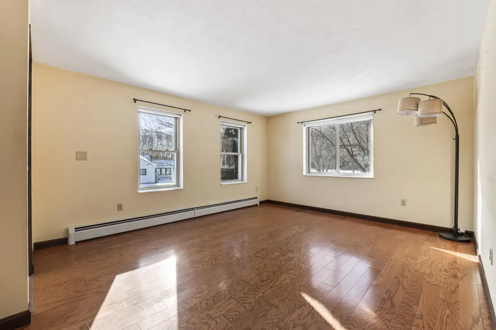 4 Abbi Lane Scarborough ME 04074