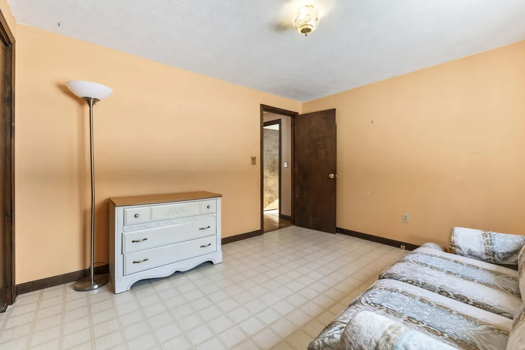 4 Abbi Lane Scarborough ME 04074