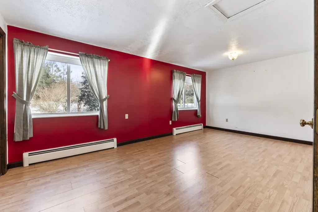4 Abbi Lane Scarborough ME 04074